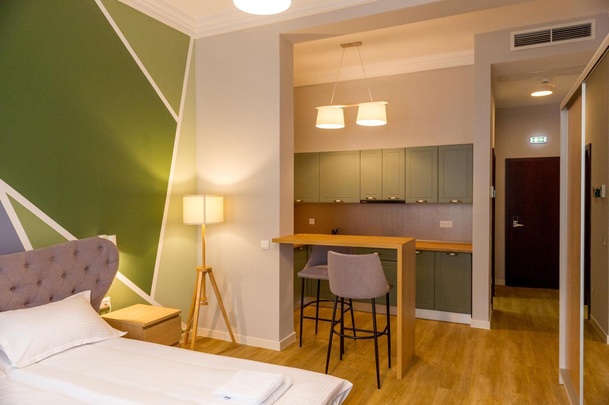 H11 Downtown Apartments เตอร์กู-มูเรช ภายนอก รูปภาพ