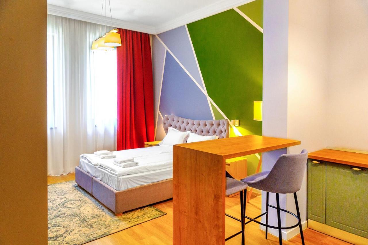 H11 Downtown Apartments เตอร์กู-มูเรช ภายนอก รูปภาพ